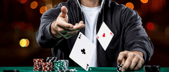 Lo que se debe y no se debe hacer en una mesa de póquer: lo que debe saber